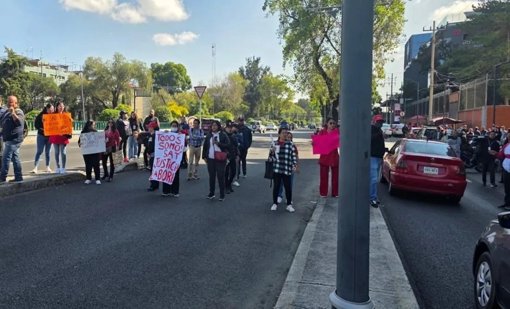 Empleados del SAT continúan paro y bloqueos en CDMX; exigen mejoras salariales