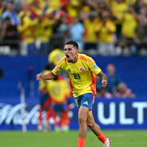 Daniel Muñoz abandona la concentración de la Selección por motivos familiares