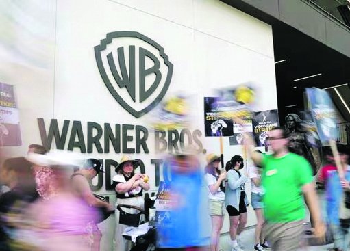 Guerra de Ofertas pela Warner Bros.

Discovery: Paramount e Netflix em Confronto
