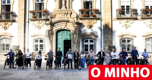 Braga incentiva mobilidade sustentável com bicicletas elétricas gratuitas para funcionários