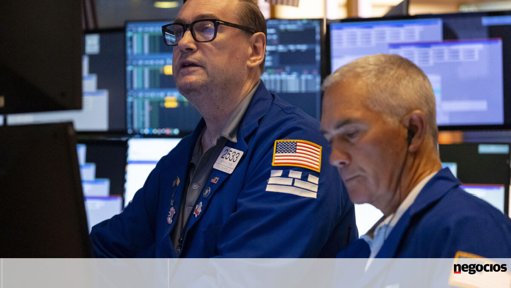 Dados do emprego nos EUA dececionam e levam Wall Street a perdas