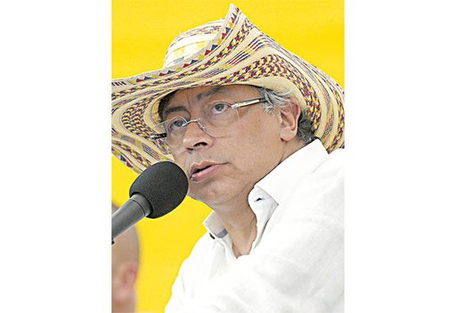 Petro endurece su postura y pide declarar como terroristas a disidencias y Clan del Golfo