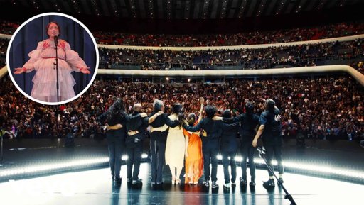 Natalia Lafourcade celebra su embarazo en un emotivo concierto en el Auditorio Nacional