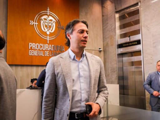 Sanción de la Procuraduría pone en jaque la candidatura presidencial de Daniel Quintero