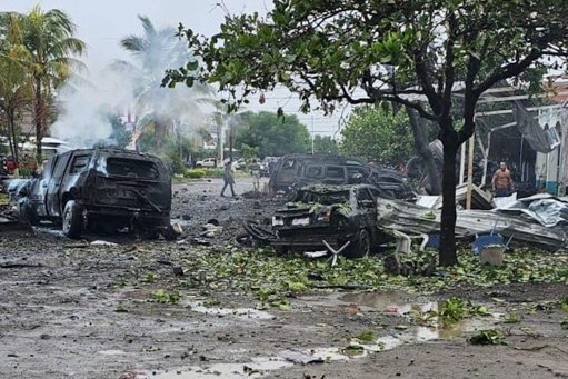 Explosión de coche bomba en Coahuayana deja al menos cinco muertos