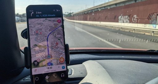 Waze s'aligne sur Google Maps avec une mise à jour majeure pour Android Auto