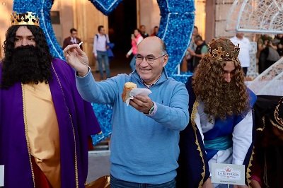 Más de 8,500 potosinos celebran el Día de Reyes con Rosca Monumental en la Plaza de Armas
