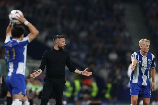 FC Porto Vence Estrela Vermelha e Mantém Registo Imaculado na Liga Europa