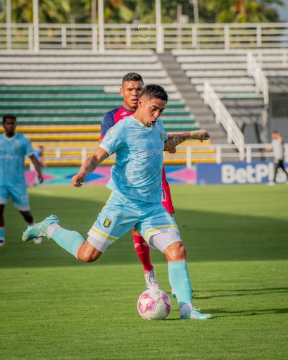 Alejandro Orozco se consolida como figura en Internacional de Palmira