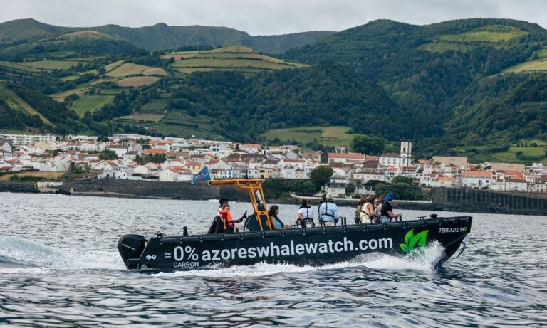 Açores Lançam Primeira Embarcação Turística 100% Elétrica