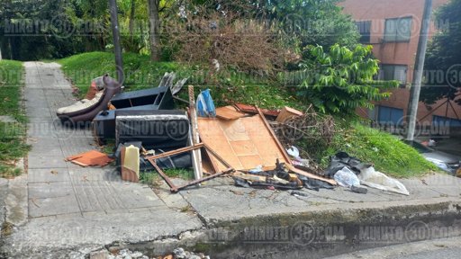 Macabro Hallazgo en Medellín: Reciclador Encuentra Feto de Ocho Meses en la Basura
