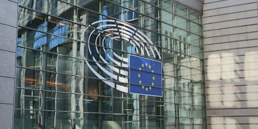 UE Investiga Google Play e Outras Plataformas por Falhas na Proteção de Menores