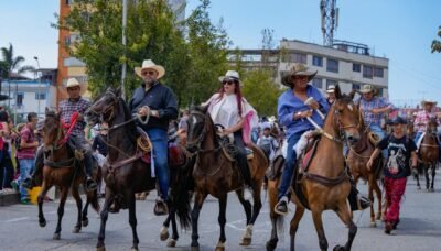 La Tradicional Cabalgata: Un Evento Central con Grandes Desafíos Logísticos