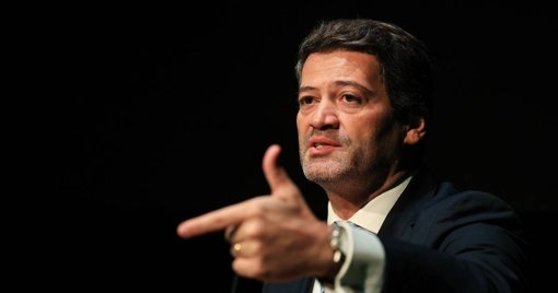 Mudança de Posição do Chega sobre Lei Laboral Aumenta Isolamento do Governo