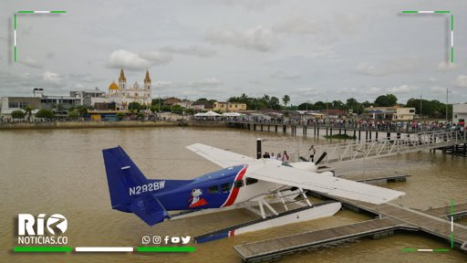 Tras Más de 50 Años, un Hidroavión Vuelve a Aterrizar en la Ciénaga de Ayapel