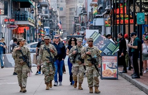 Trump y su Secretario de Guerra Anuncian Nueva Doctrina Militar Centrada en la “Guerra Interna”