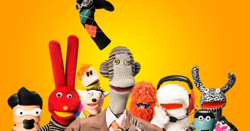 31 Minutos Debuta en Tiny Desk con Sátira Política y Éxito Viral