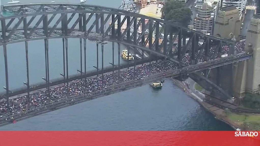 Milhares de manifestantes na Austrália paralisam Sydney em apoio à Palestina
