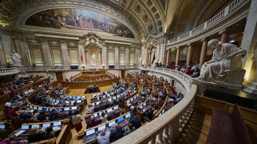 Parlamento chumba alargamento de crédito bonificado a famílias de pessoas com deficiência