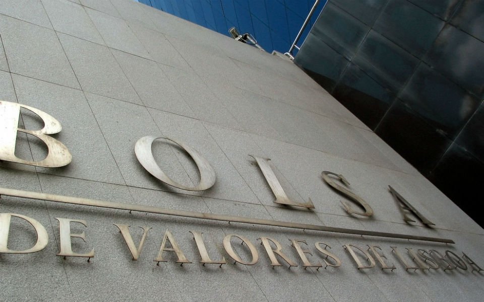 Bolsa de Tóquio dispara com crescimento do PIB japonês acima do esperado