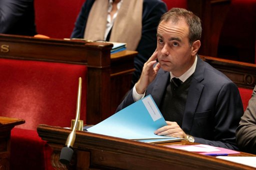 L'Assemblée nationale vote la suspension de la réforme des retraites, un revers pour le gouvernement