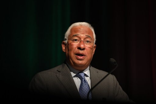 UE aprova pacote de 90 mil milhões de euros para a Ucrânia através de dívida conjunta