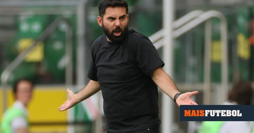 Rangers nomeia Danny Röhl como novo treinador