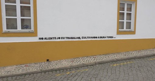 Operação 'Safra Justa' Expõe Condições Desumanas de Habitação de Imigrantes no Alentejo