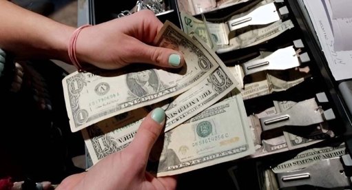 Flujo de Remesas a México Cae $3 Mil Millones de Dólares en un Año