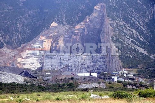 Cierre de pedreras genera conflicto entre gobierno e industria