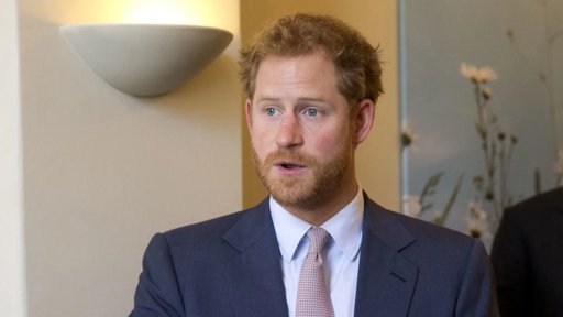 Príncipe Harry reforça laços com instituições de caridade durante visita ao Reino Unido