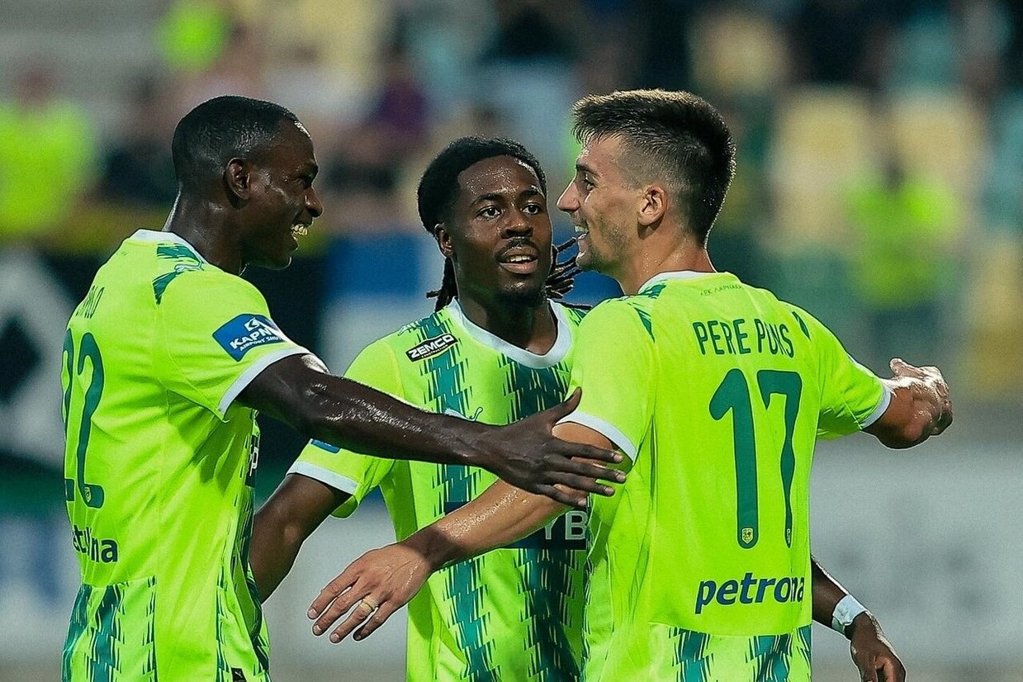 Panathinaikos, orientado por Rui Vitória, empata a zero com o Shakhtar Donetsk na Liga Europa