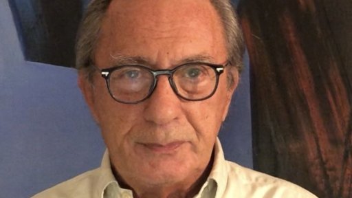 Aos 83 anos, Carlos Cruz faz tatuagem em conjunto com as filhas