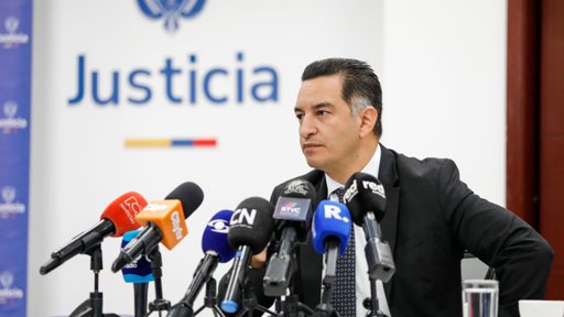 Gobierno reactiva aspersión con glifosato mediante drones en zonas de conflicto