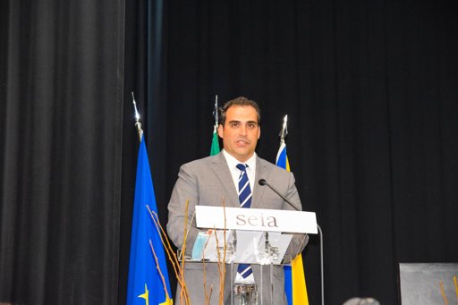 Onda de Solidariedade Garante Alimento para Animais Afetados pelos Incêndios