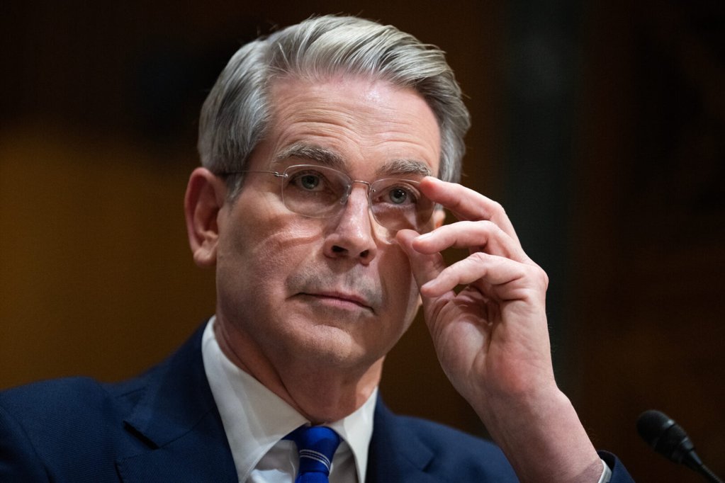 EUA implementam novas tarifas globais, elevando a taxa média para o nível mais alto em quase um século