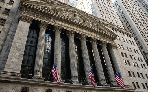 Wall Street fecha em alta antes do feriado de Ação de Graças