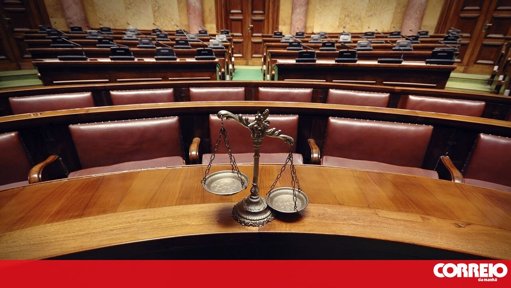 Paralisação dos Funcionários Judiciais Encerra Tribunais e Expõe Descontentamento