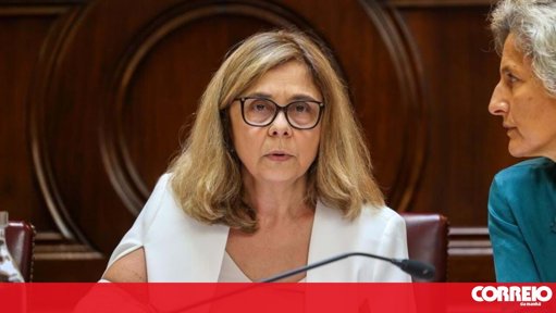 Ministra da Saúde admite constrangimentos na Linha Saúde 24 e gere preocupações sobre stock de vacinas da gripe