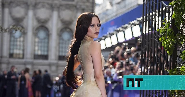 O visual de Jenna Ortega que incendiou a Internet na antestreia de "Wednesday"