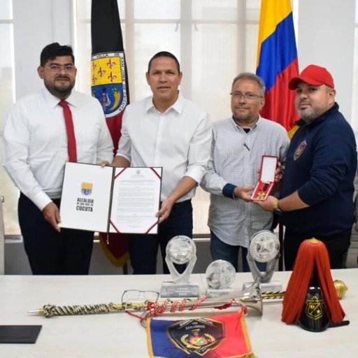 Alcaldía de Cúcuta condecora a banda marcial de exalumnos de La Salle tras ganar título nacional