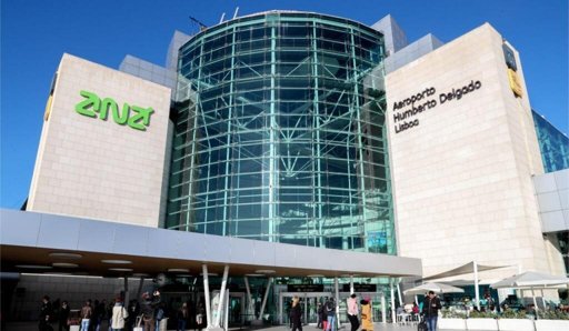 Conflito com 'falsos táxis' leva a bloqueio no Aeroporto de Lisboa