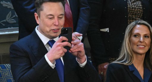 Elon Musk lance Grokipedia, une encyclopédie en ligne pour rivaliser avec Wikipédia