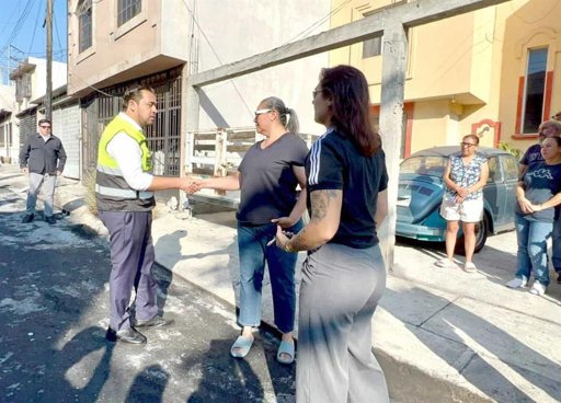 Alcalde de Santa Catarina brinda apoyo integral a familias afectadas por incendio