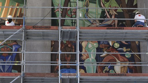 Governo transfere 25 imóveis devolutos para municípios com vista à criação de habitação