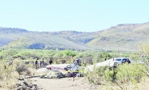 Mueren dos personas al desplomarse una avioneta en Santa Isabel, Chihuahua