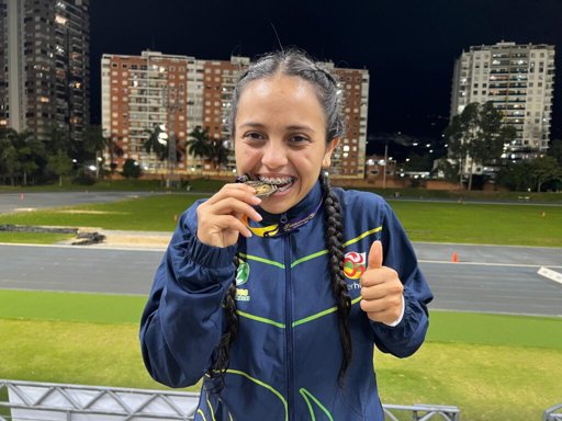Del campo al podio: La atleta Zunny Rocío Ruíz Muñoz le da un oro histórico al Huila