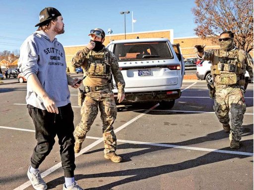 Legisladores Demócratas Exhortan a Militares a Desobedecer a Trump