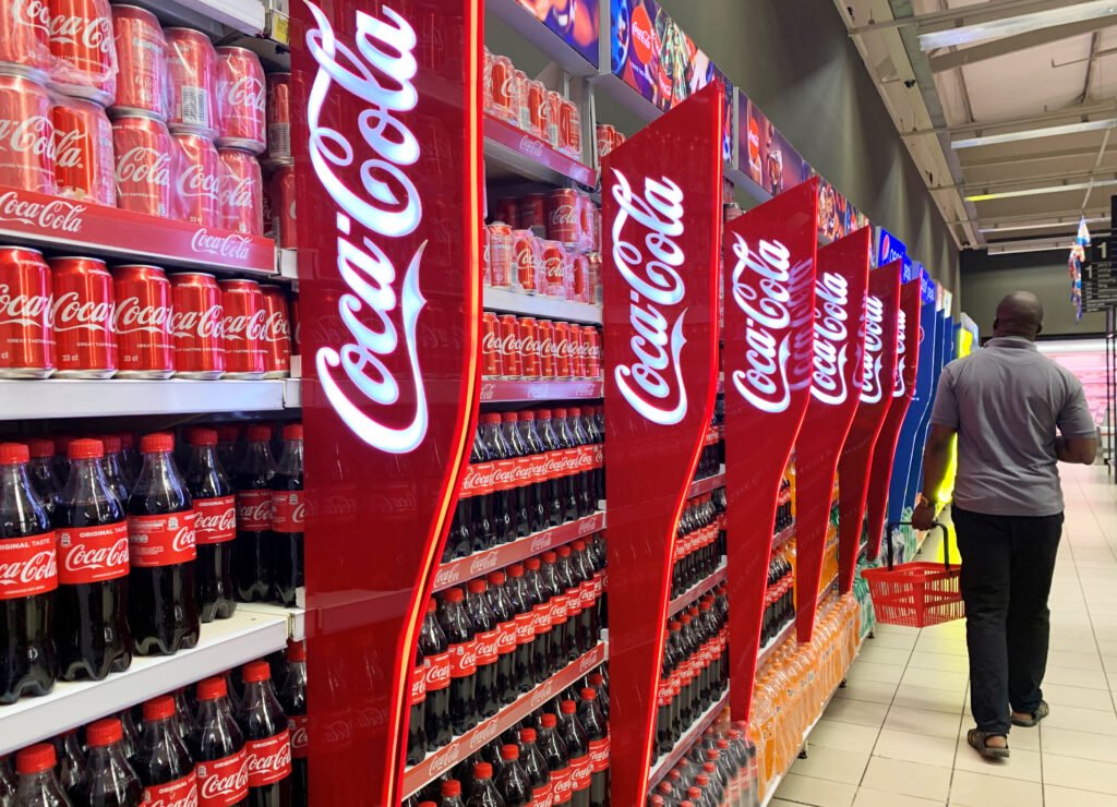 Coca-Cola supera expectativas com receitas de 12,5 mil milhões e confirma uso de açúcar de cana nos EUA