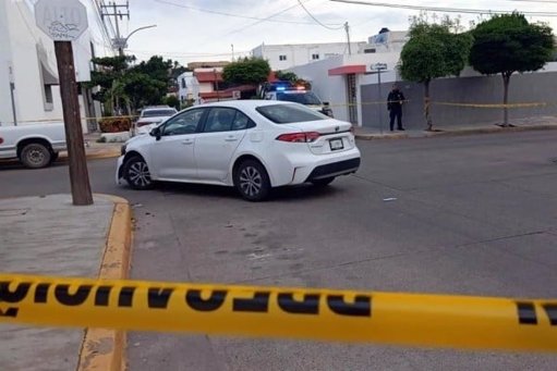 Asesinan a jefe de farmacia del IMSS en Culiacán; un bebé resulta herido